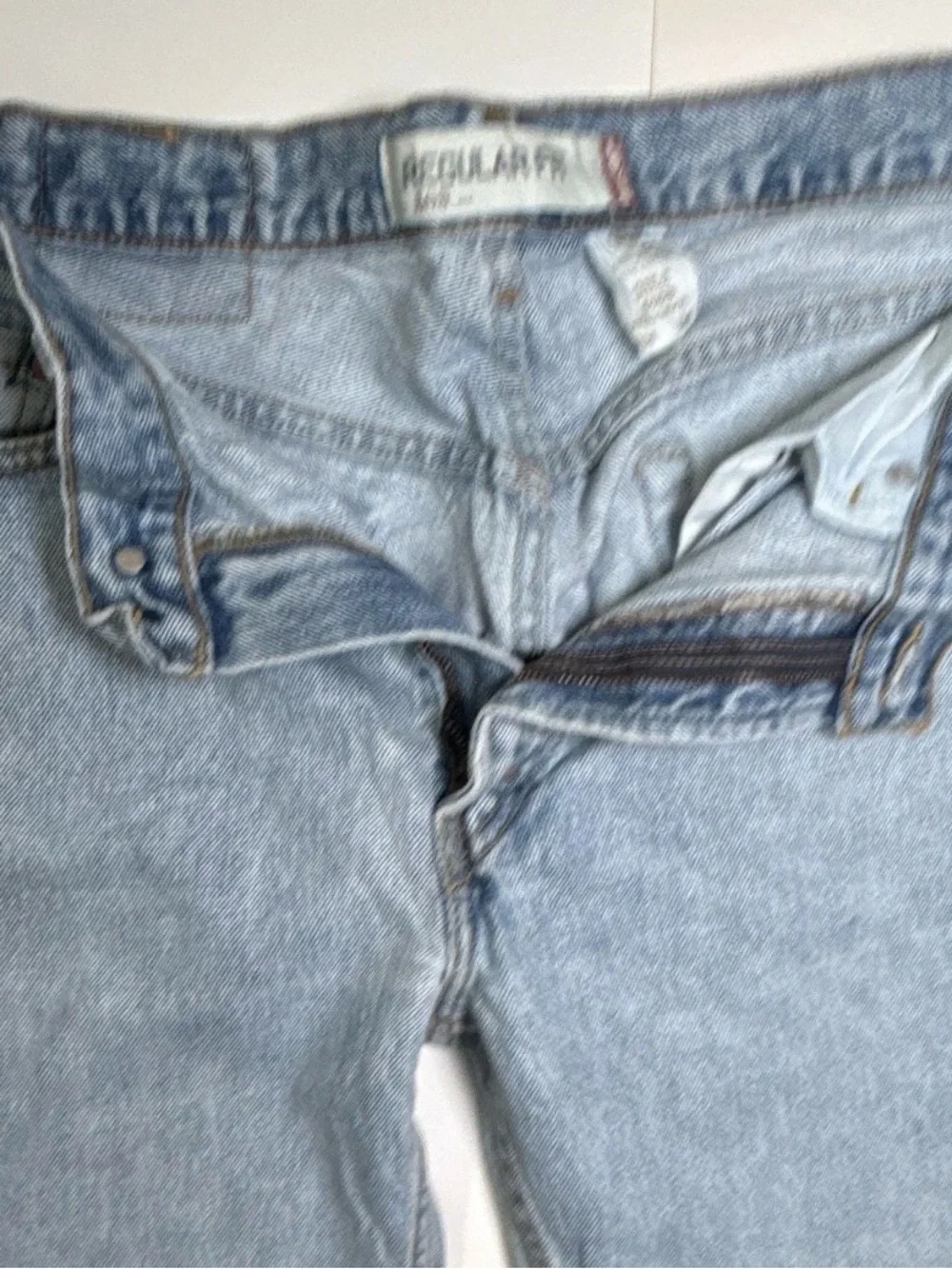 Levi's 505 Men's Light Blue Relaxed Fit Jeans 34x30